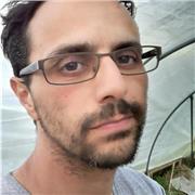 Professeur bilingue Anglais, niveau doctorat en Sciences de la Vie, expérience de 2 ans dans l'enseignement